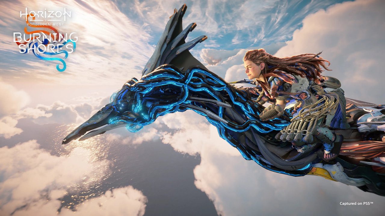 A side shot of Aloy on the back of a Sunwing
