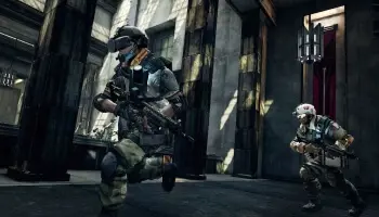 Screenshot of a killzone 2 characters running with guns 